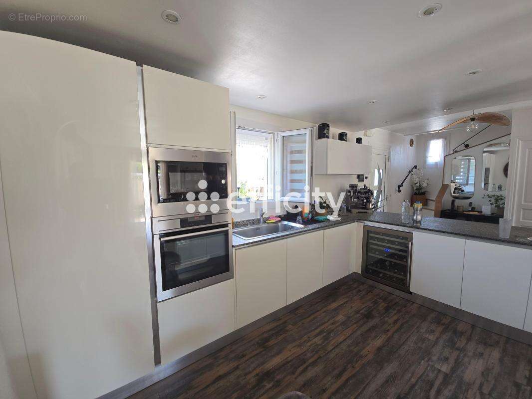 Maison à SEPTEMES-LES-VALLONS