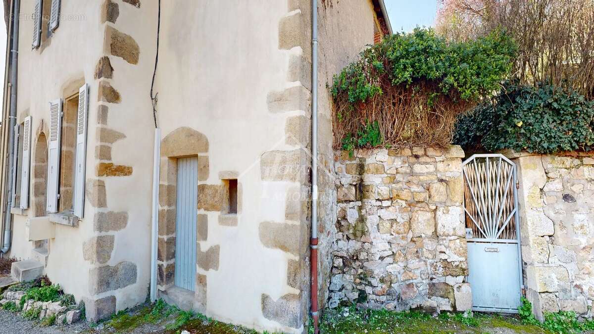 Maison à BOURBON-L'ARCHAMBAULT