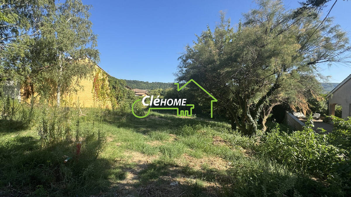 Terrain à FLEURIEU-SUR-SAONE