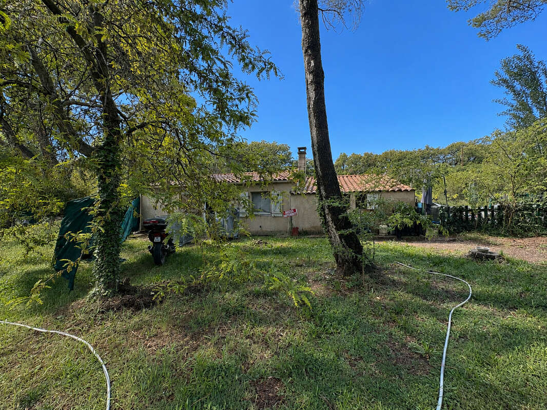Propriété de caractère d'environ 185m2 sur près de 2 hectares avec piscine, tennis et maison indépendante - photo 28