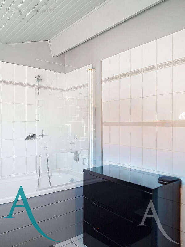Villa T5 avec piscine sur 1200m² de terrain - photo 16