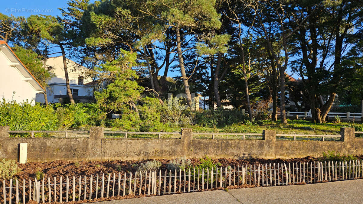 Terrain à SAINT-BREVIN-LES-PINS