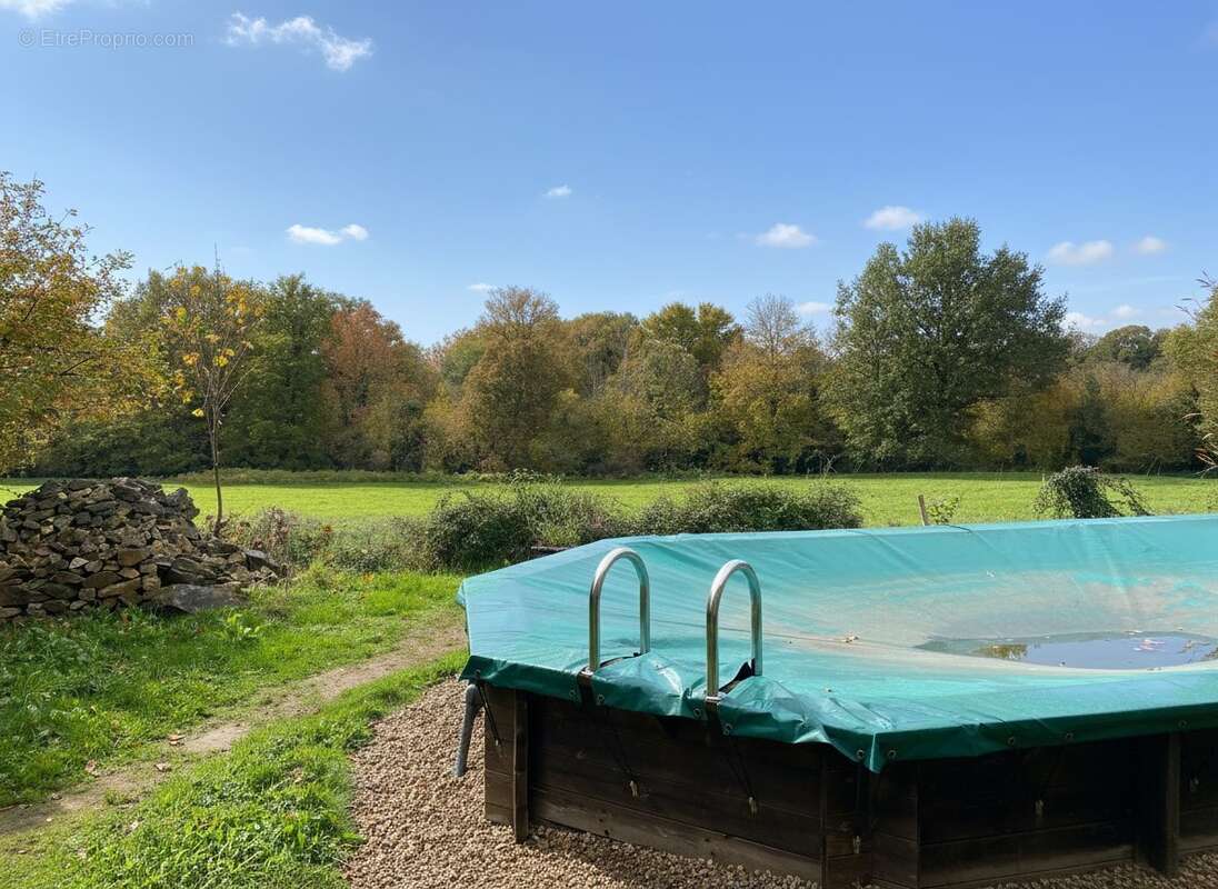 Maison à NEUVIC-ENTIER