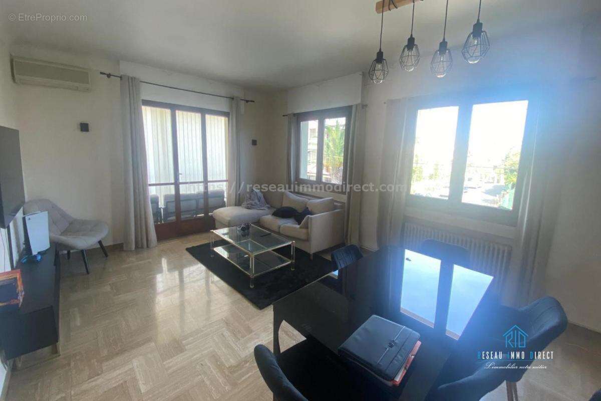 Maison à SAINT-RAPHAEL