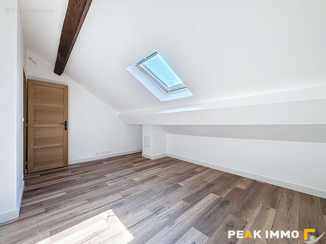 Appartement à AIX-LES-BAINS