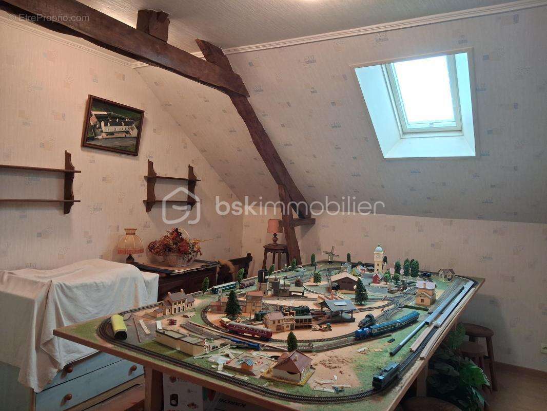 Maison Le Breuil En Bessin de 219 m² - photo 13