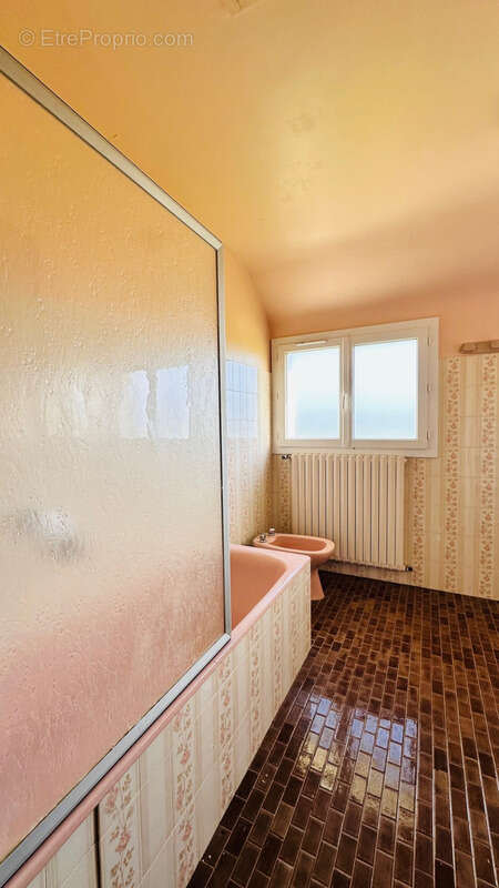 Maison à PLOMODIERN