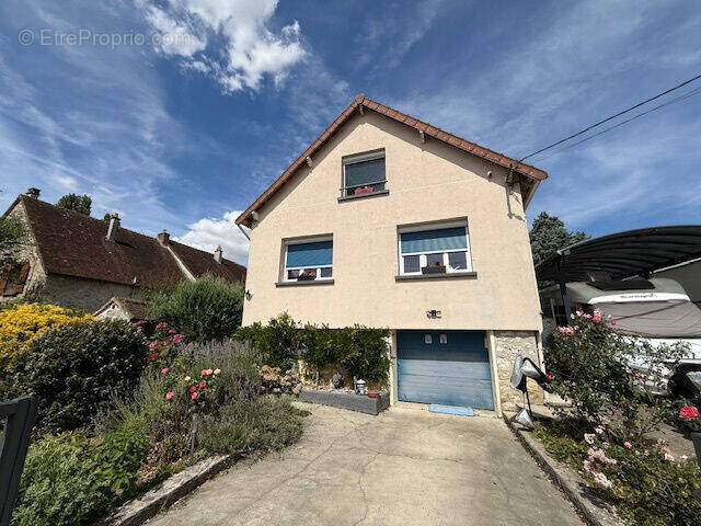 Photo 1 - Maison à JOUY-SUR-MORIN