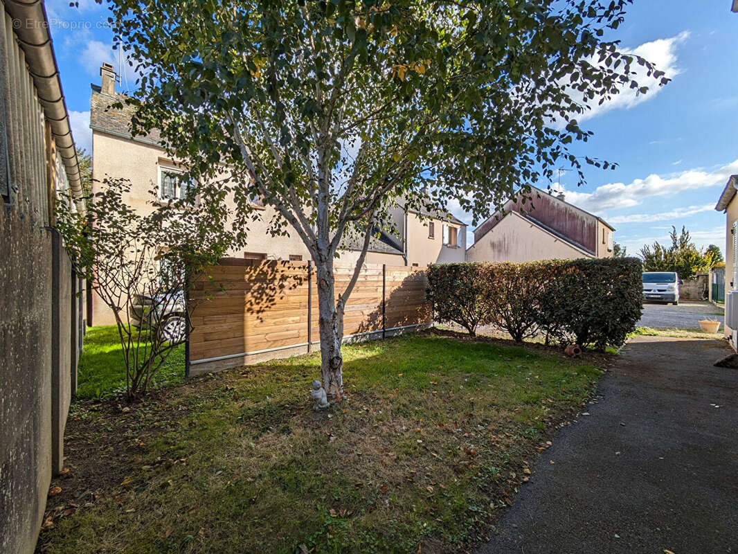 Maison à PLEINE-FOUGERES