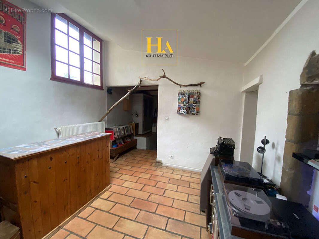 Maison à MONTELIMAR