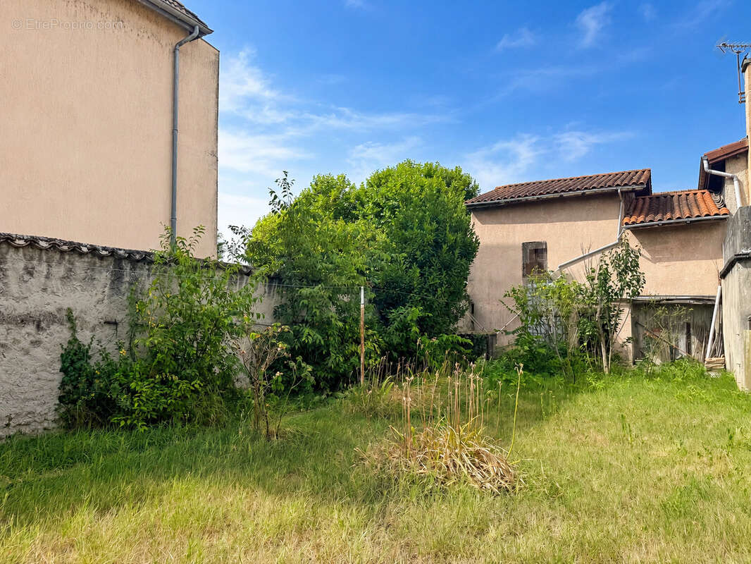 Maison de village d'environ 89m2 avec dépendance, garage et fort potentiel   Le Péage-de-Roussillon - photo 15