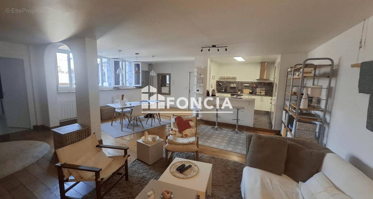 Appartement à CHARLEVILLE-MEZIERES