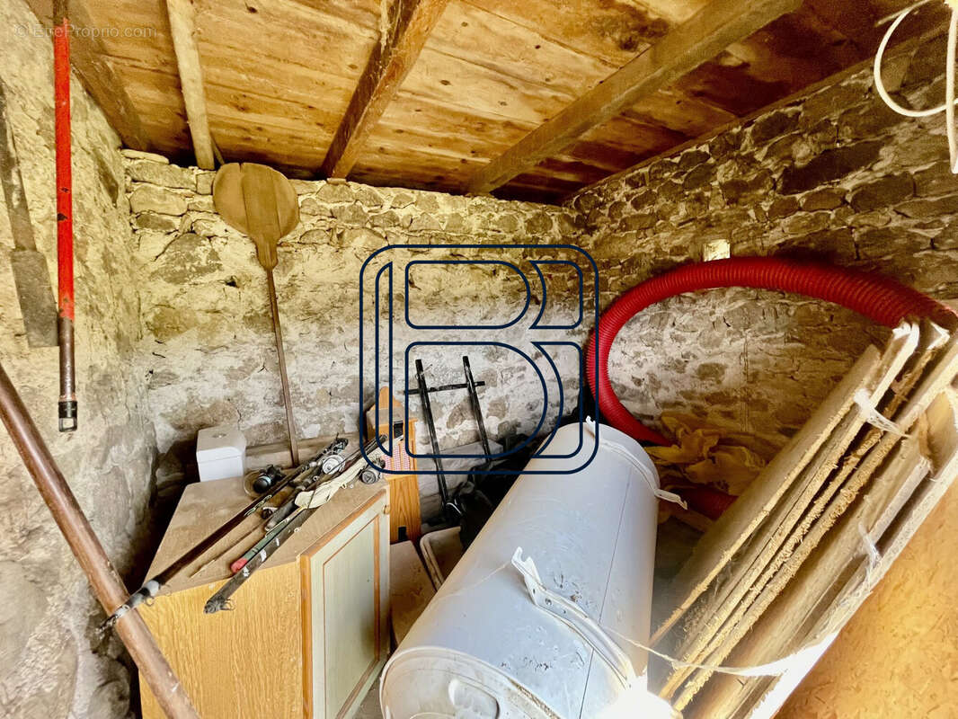 Maison à SAINT-MARTIN-DES-OLMES