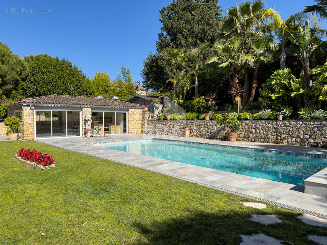Maison à MOUGINS