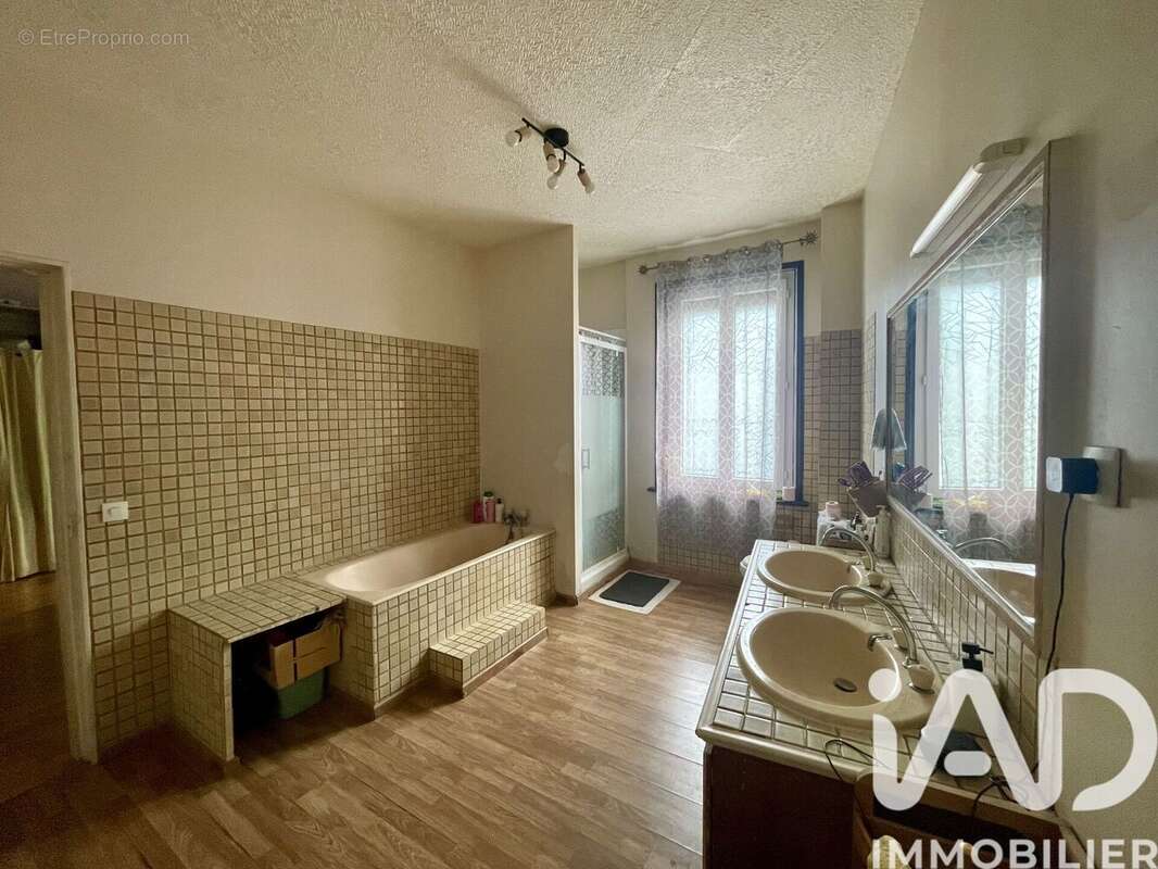 Photo 7 - Maison à ROYE