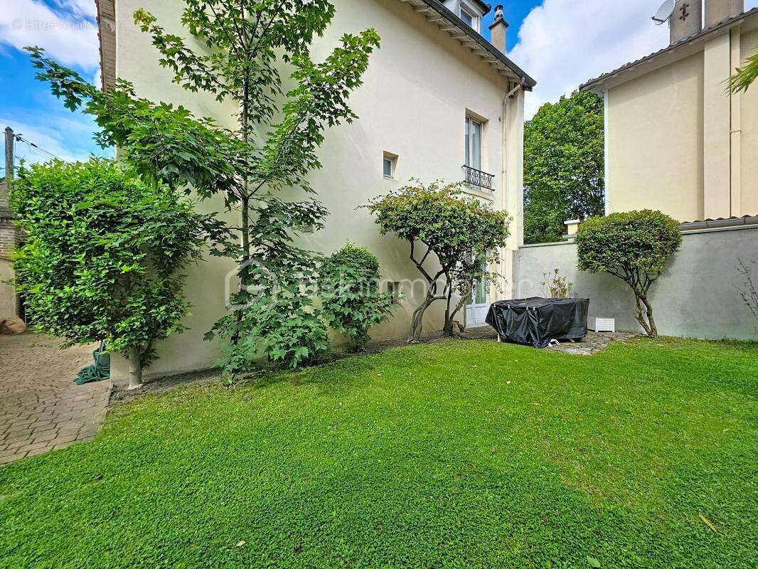 Maison à VILLEMOMBLE