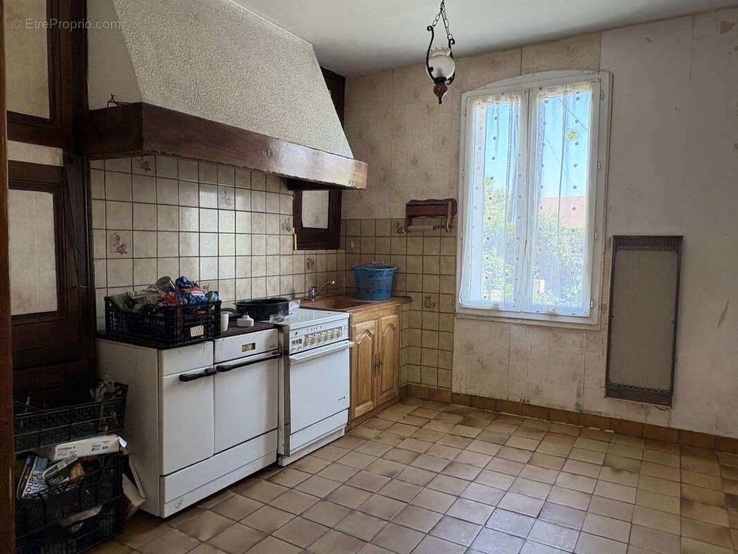 Maison à COUSSAC-BONNEVAL