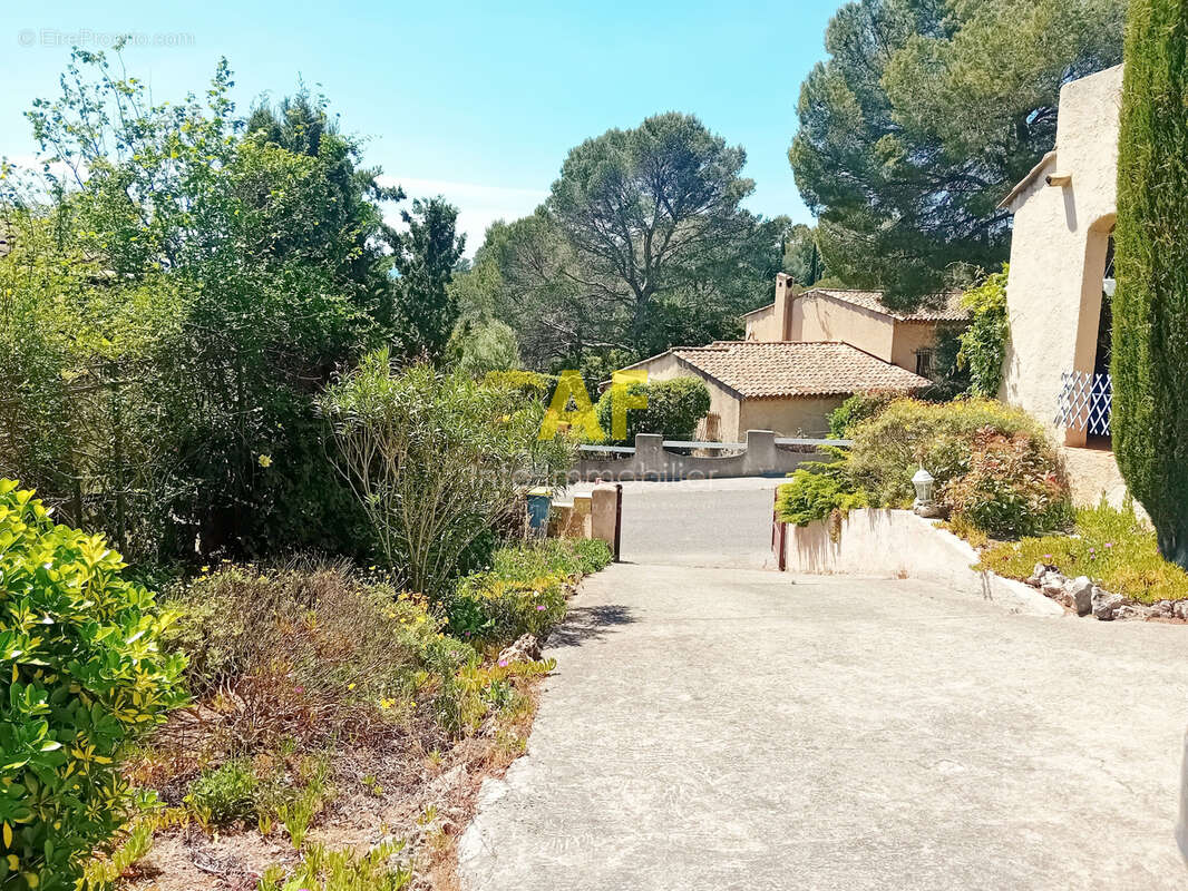 Maison à FREJUS