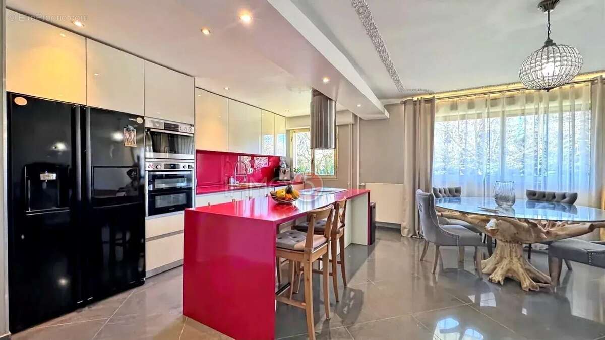 Appartement à LE RAINCY