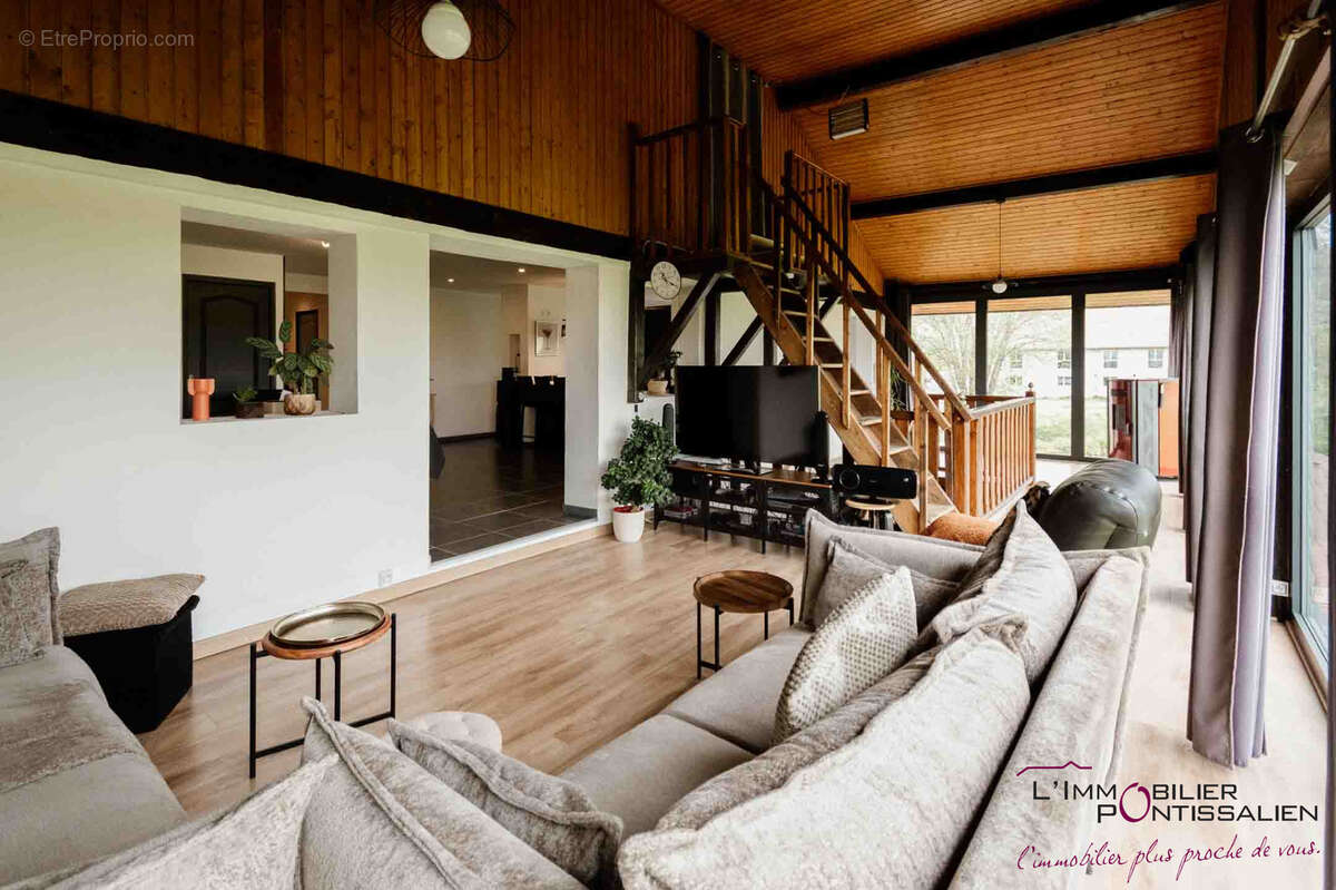 Appartement à SAINTE-COLOMBE
