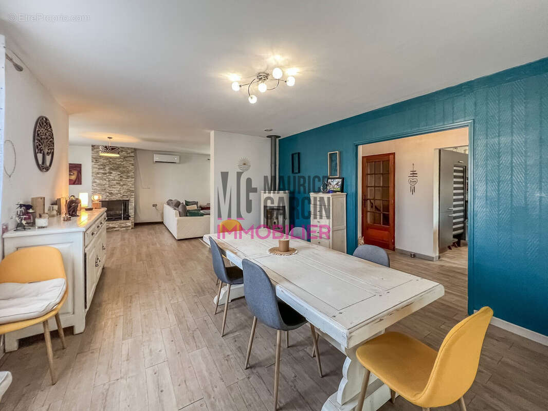 Maison 220 m² à Carpentras  - photo 3