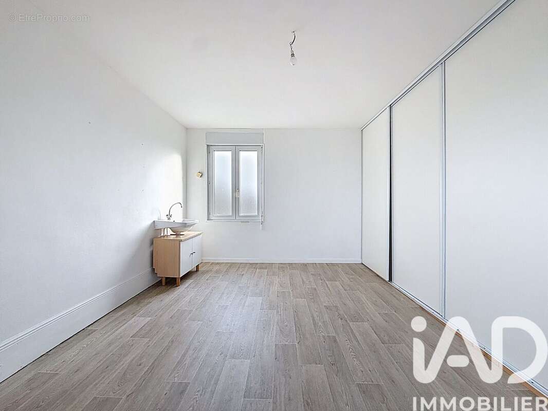 Photo 8 - Maison à LA SAUSSAYE