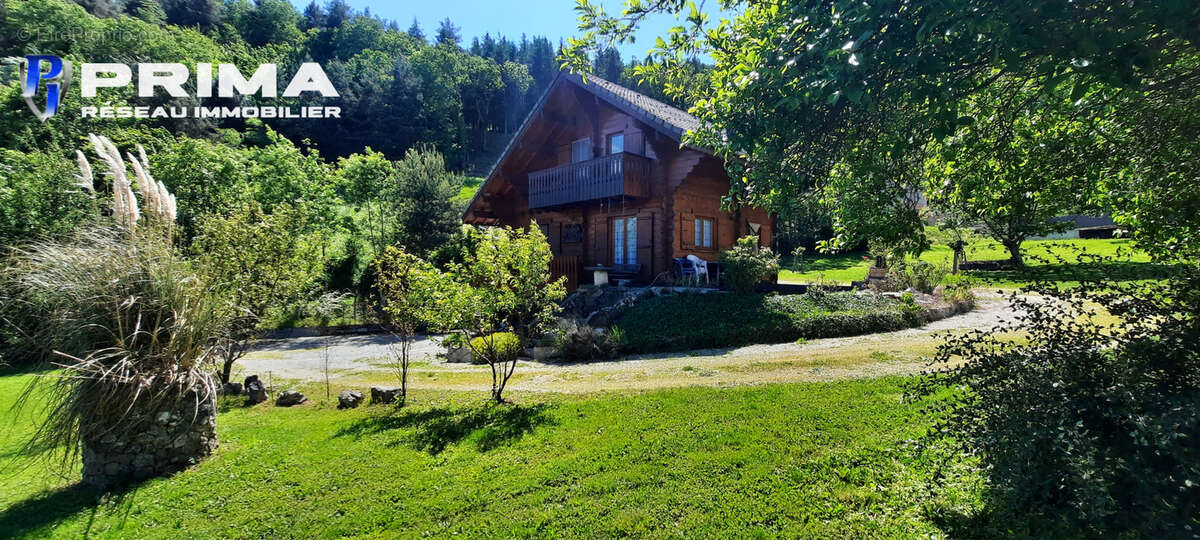 Maison à PRUNIERES