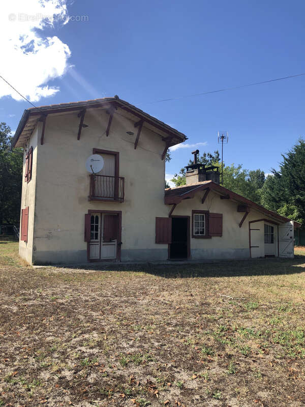 Maison à LERM-ET-MUSSET