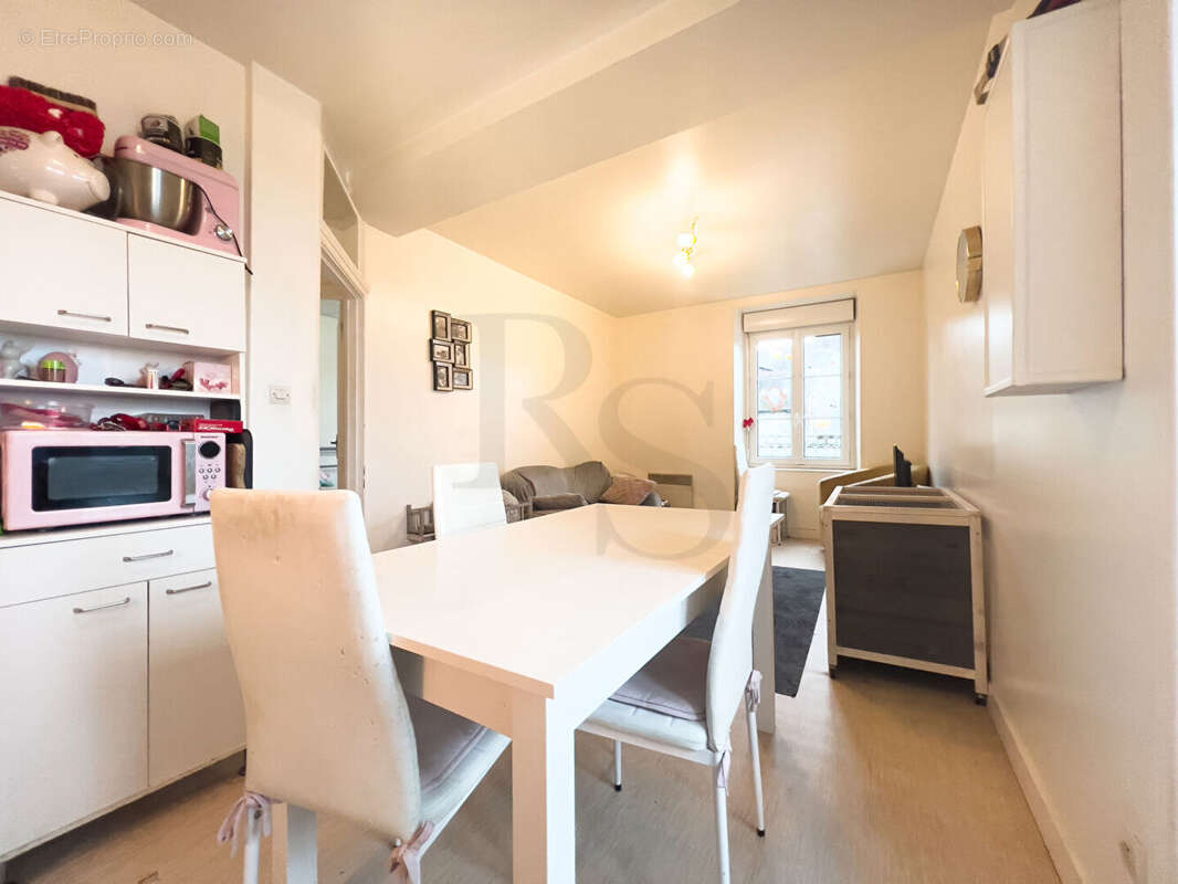 Appartement à LA FERRIERE-AUX-ETANGS