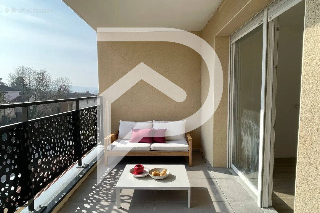 Appartement à JASSANS-RIOTTIER