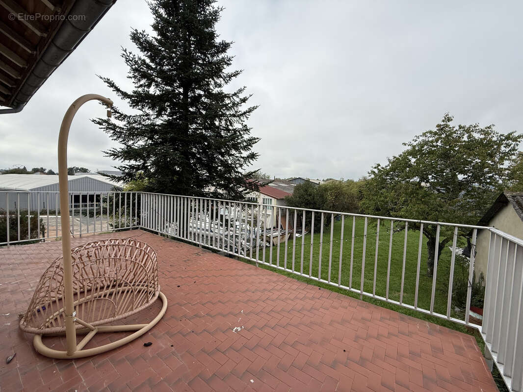 Maison à SAINT-YORRE