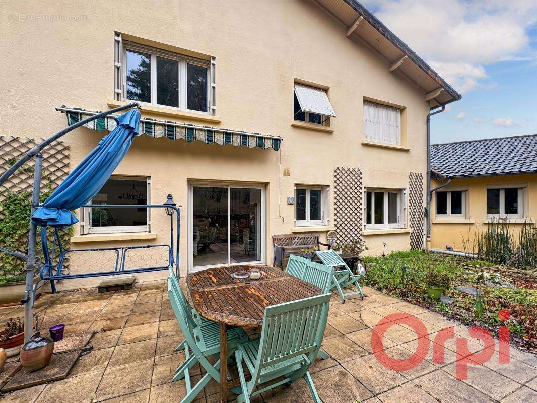 Maison à SAINT-AMAND-MONTROND