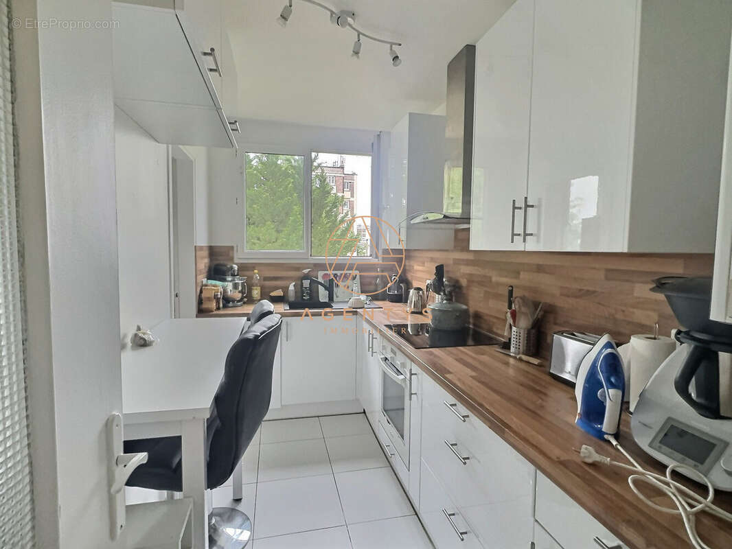 Appartement à SAINT-MAUR-DES-FOSSES