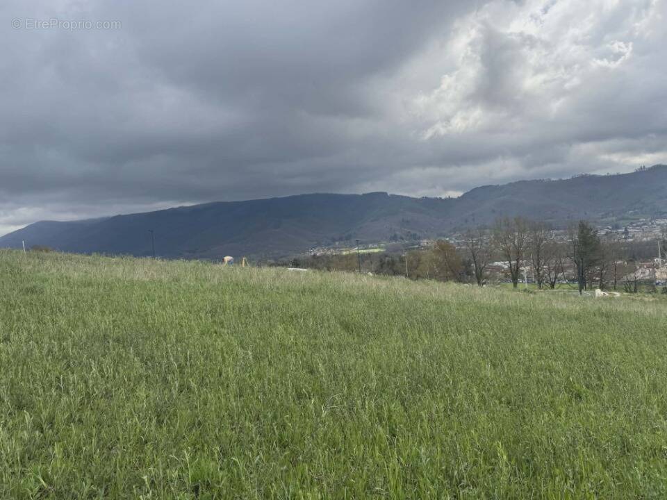 Terrain à PONT-DE-LARN