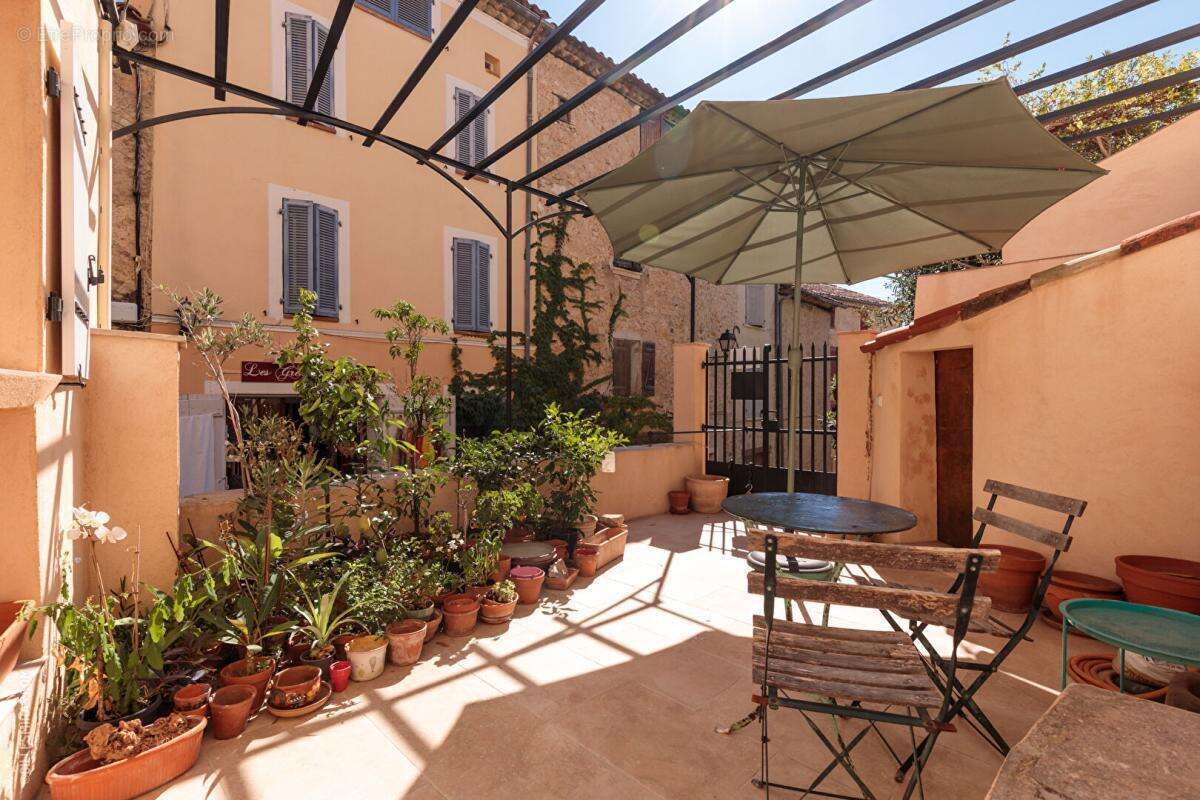 Maison à FAYENCE