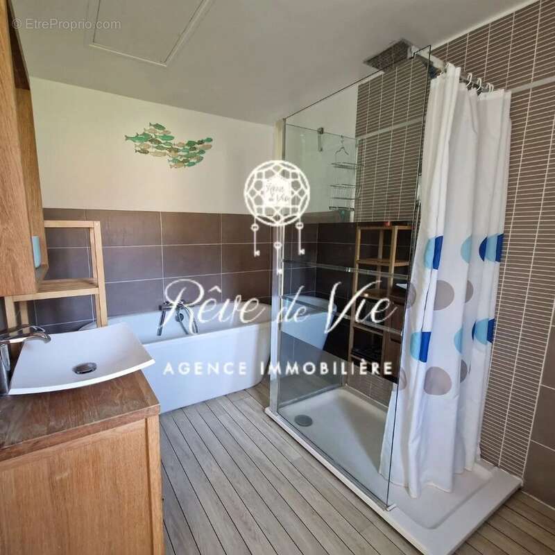 Maison à BORMES-LES-MIMOSAS