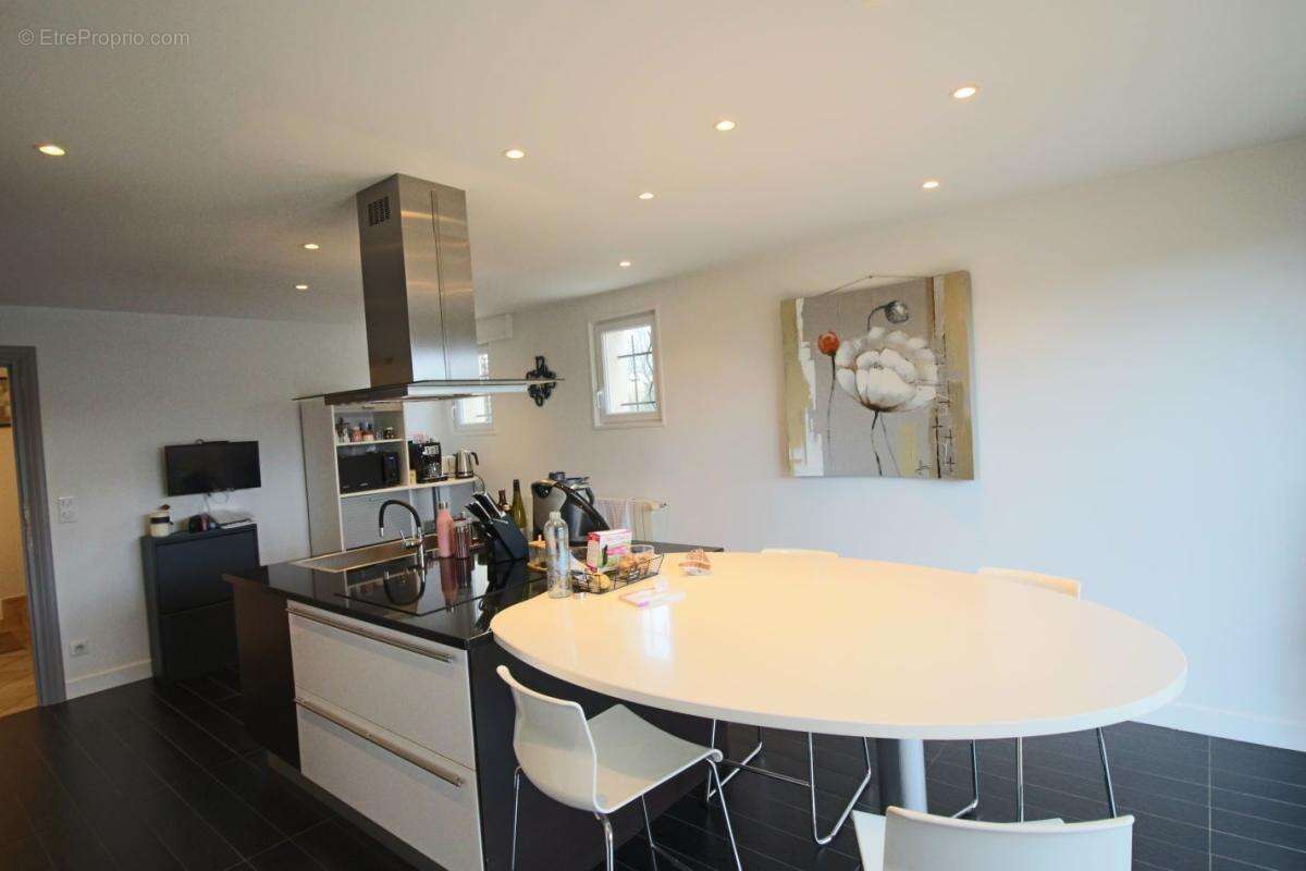 Maison à PUY-L'EVEQUE