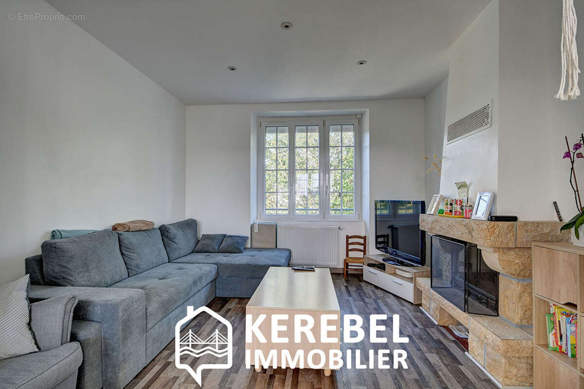 Maison à LOGONNA-DAOULAS