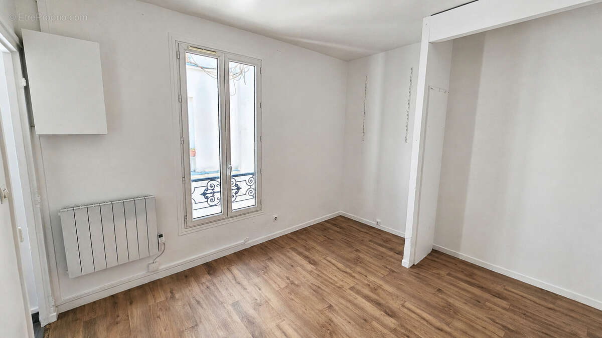 Appartement à PARIS-18E