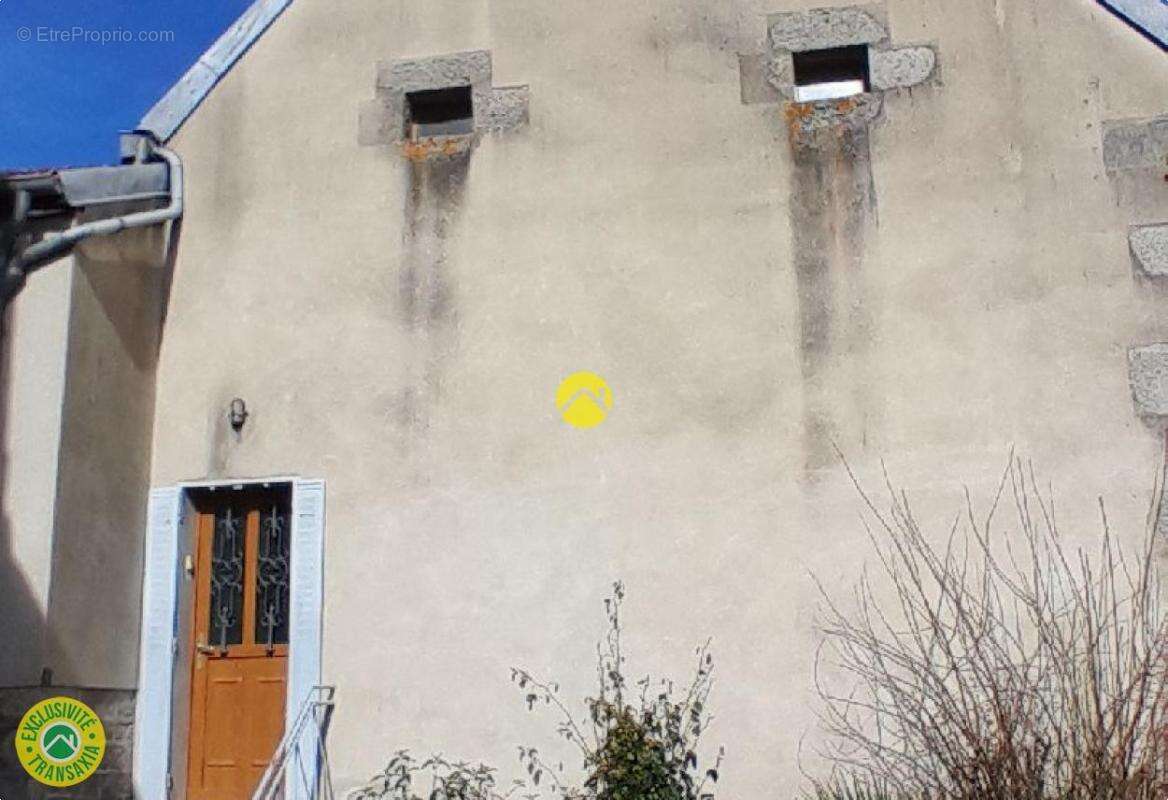 Maison à CHENERAILLES