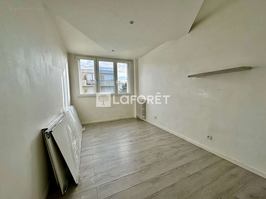 Appartement à VILLEMOMBLE