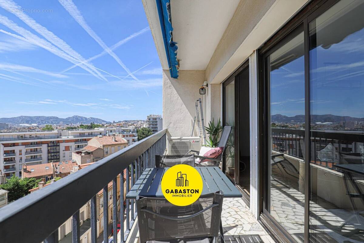 Appartement à MARSEILLE-4E
