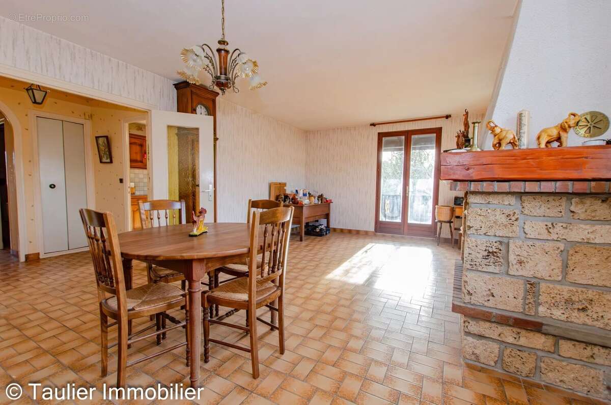 Maison à SAINT-VERAND