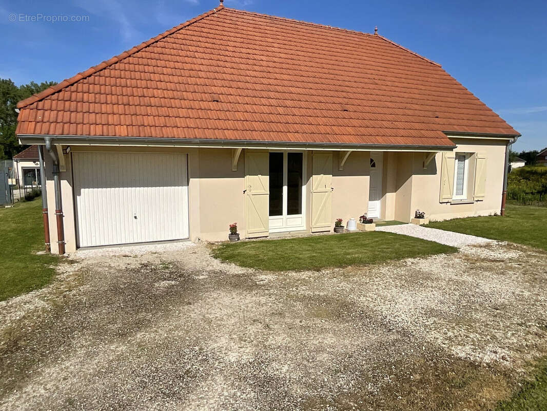 Maison à ERVY-LE-CHATEL