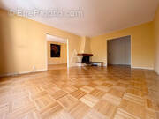 Appartement à BURES-SUR-YVETTE