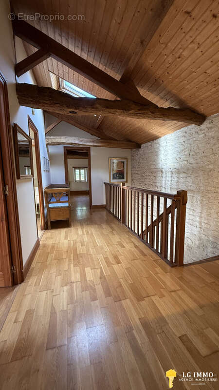 Maison à MORTAGNE-SUR-GIRONDE