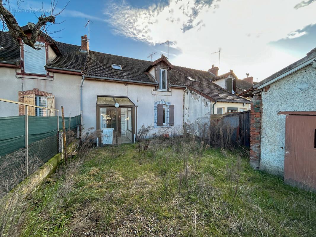Maison à COMMENTRY