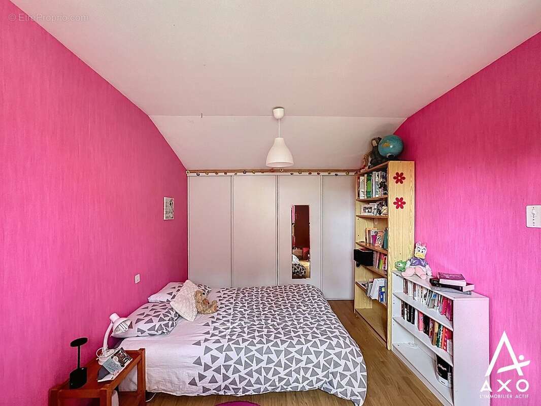 Maison à CORNEILLAN