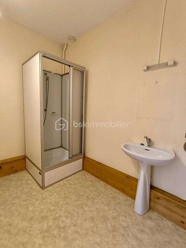 Grande maison, idéale pour une grande famille ou pour un investissement locatif - photo 11