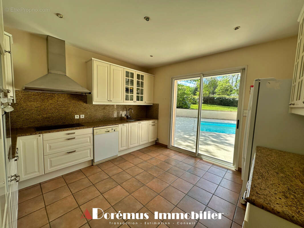 Maison à SAINT-SULPICE-ET-CAMEYRAC